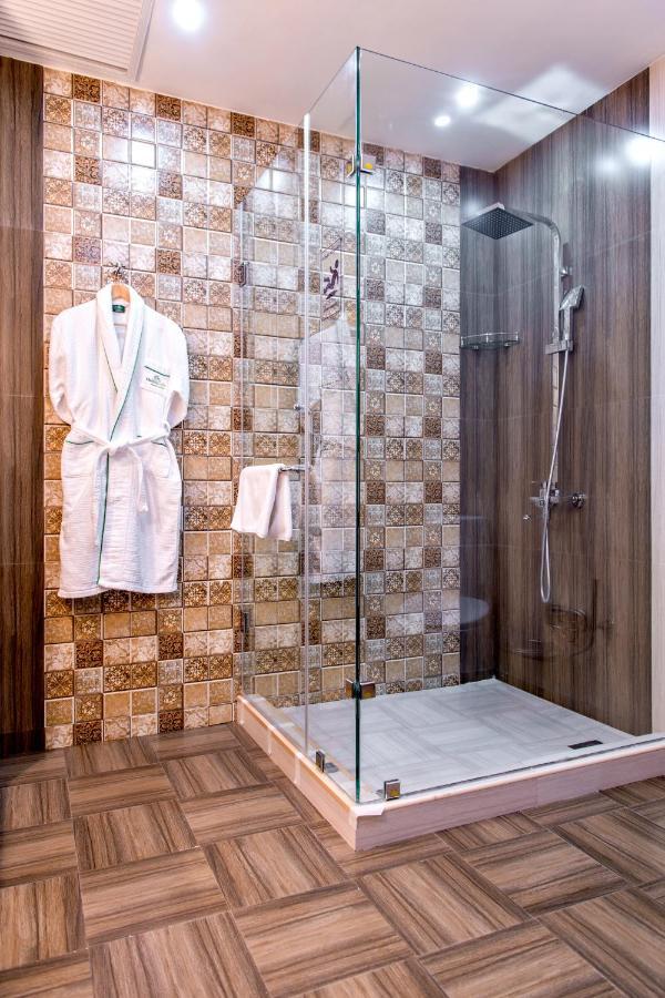 Megapolis Hotel Çimkent Dış mekan fotoğraf
