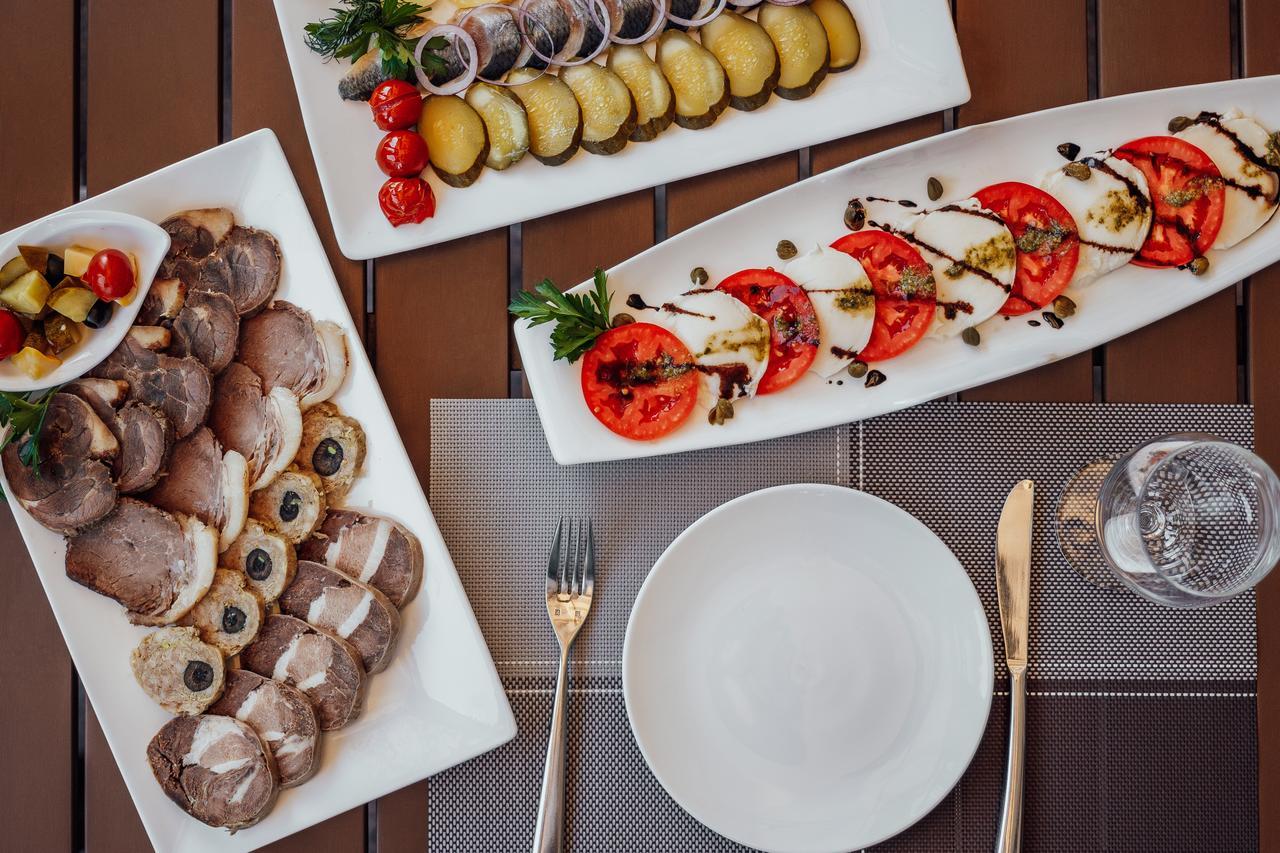 Megapolis Hotel Çimkent Dış mekan fotoğraf