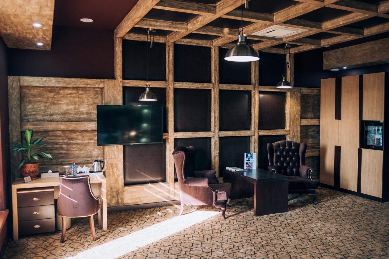 Megapolis Hotel Çimkent Dış mekan fotoğraf
