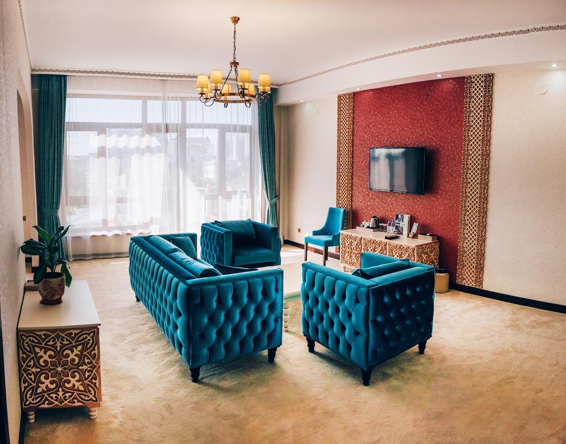 Megapolis Hotel Çimkent Dış mekan fotoğraf